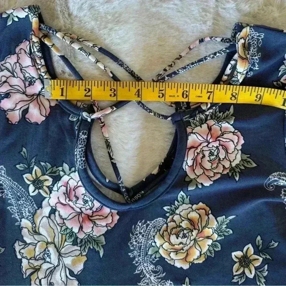 Forever 21 Women's Navy Blue and floral Dress size small - Picture 5 of 10